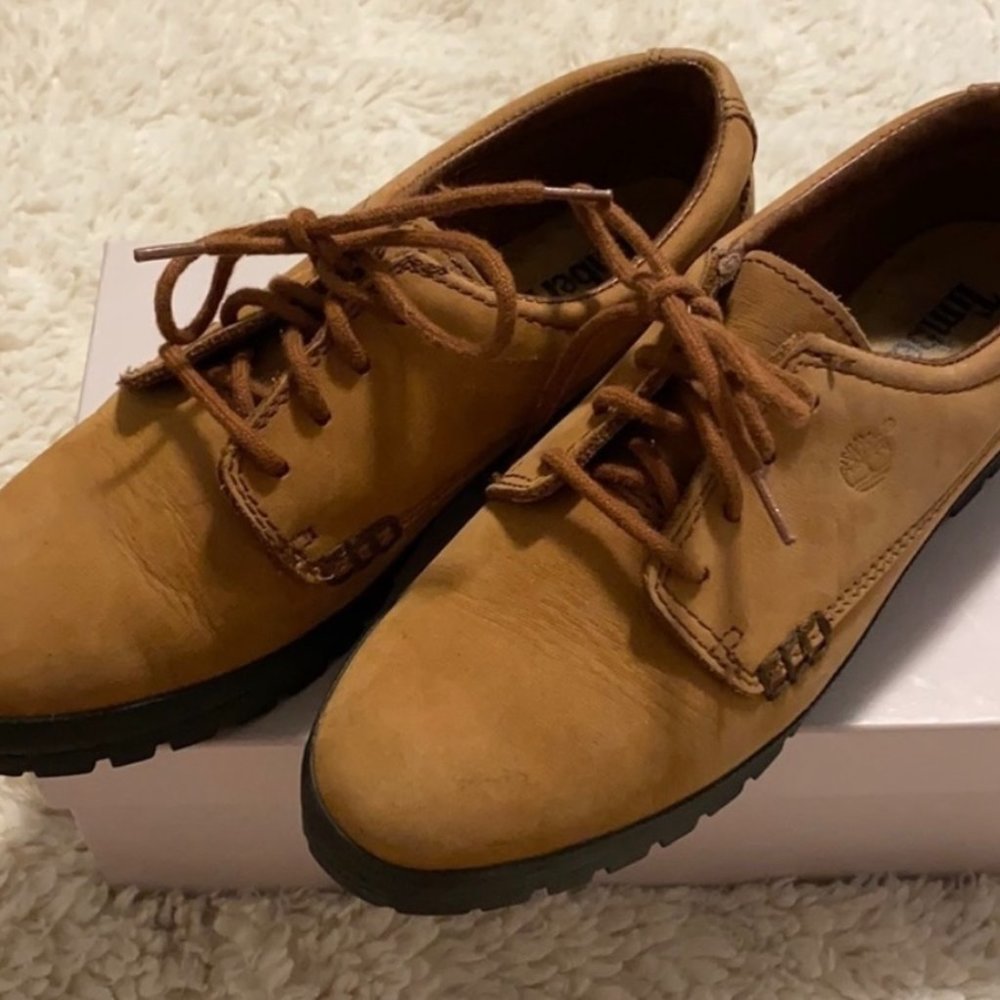 RARE Low Cut Timberland Boots